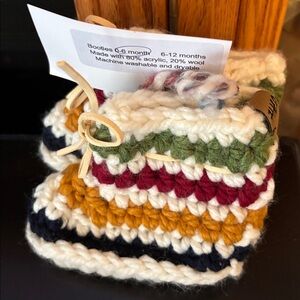 ❇️Host pick❇️ 🆕 Handmade 0-6 months Baby Booties